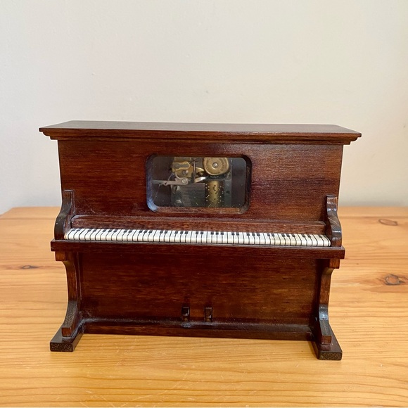 Vintage Upright Piano Music Box Reuge Swiss Musical The Entertainer Miniature - Picture 1 of 10